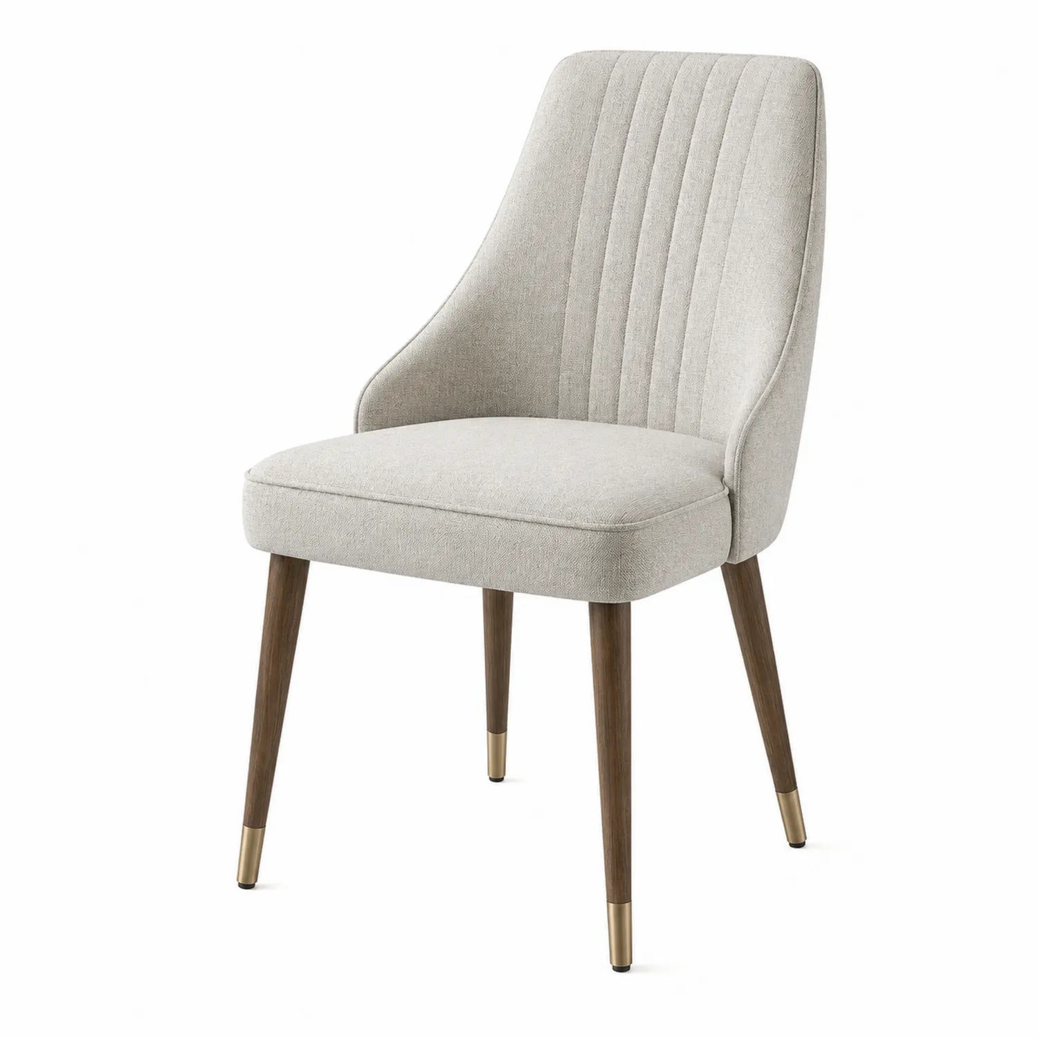 Silla de tela gris con patas de madera y detalles en latón